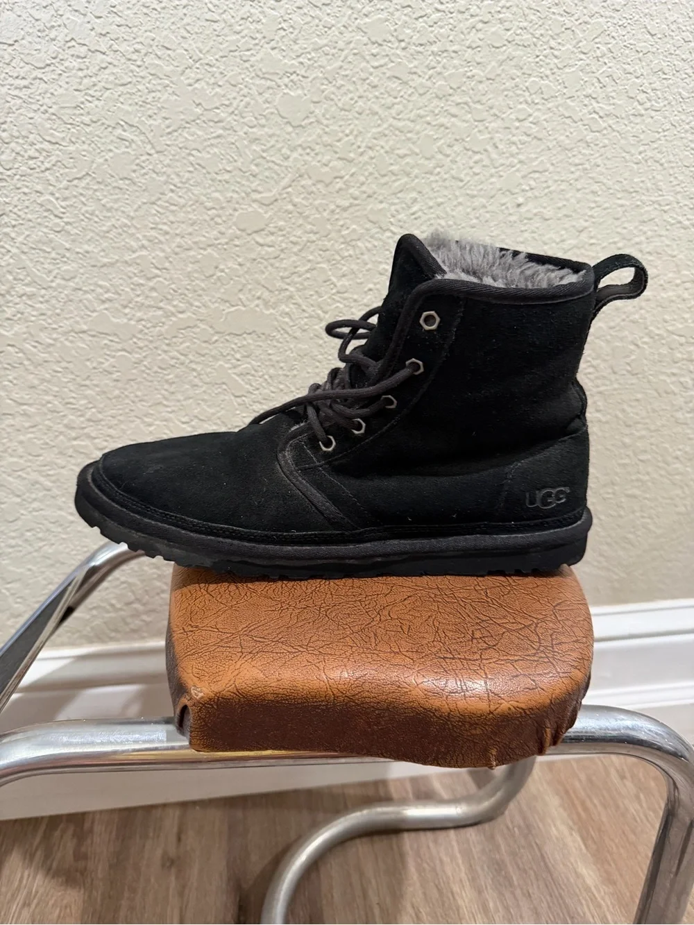 UGG Men's Black Suede Chukka Boots